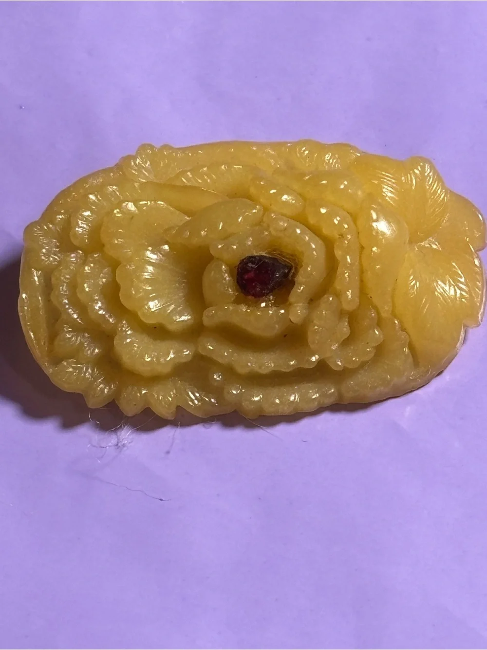 VTG - 1930s - Egg Yolk Carmel Butterscotch Baltic Amber Pin